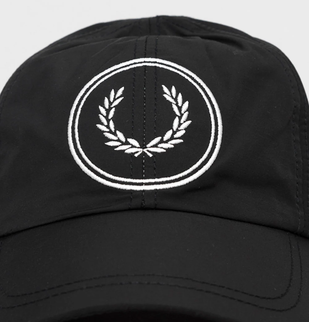 Fred Perry Circle Branded Matt Poly Cap Black - Image 3