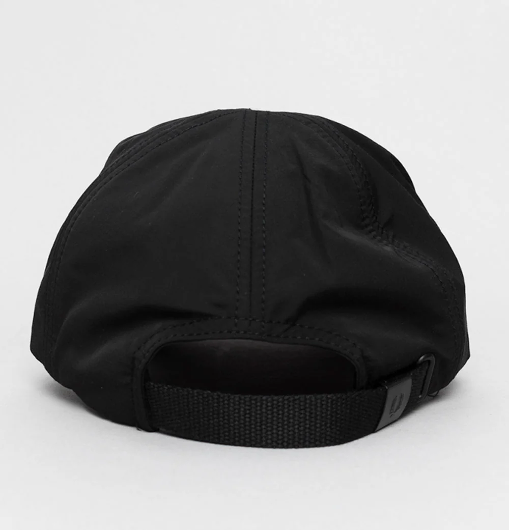 Fred Perry Circle Branded Matt Poly Cap Black - Image 4
