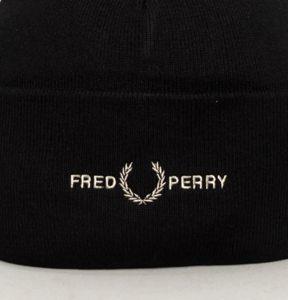 Fred Perry Graphic Beanie Black - Image 3