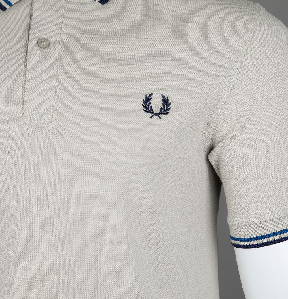 Fred Perry M3600 Polo Shirt Light Oyster/Mid Blue/French Navy - Image 4