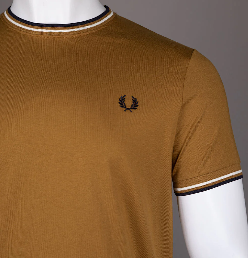 Fred Perry Twin Tipped T-Shirt Dark Caramel/Ecru/Navy - Image 3