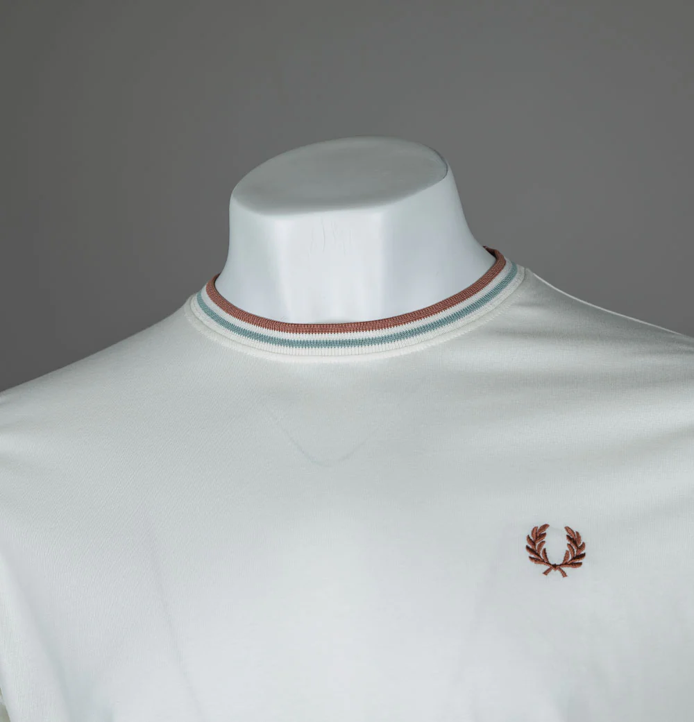 Fred Perry Twin Tipped T-Shirt Light Ecru/Silver Blue/Cinnamon - Image 3