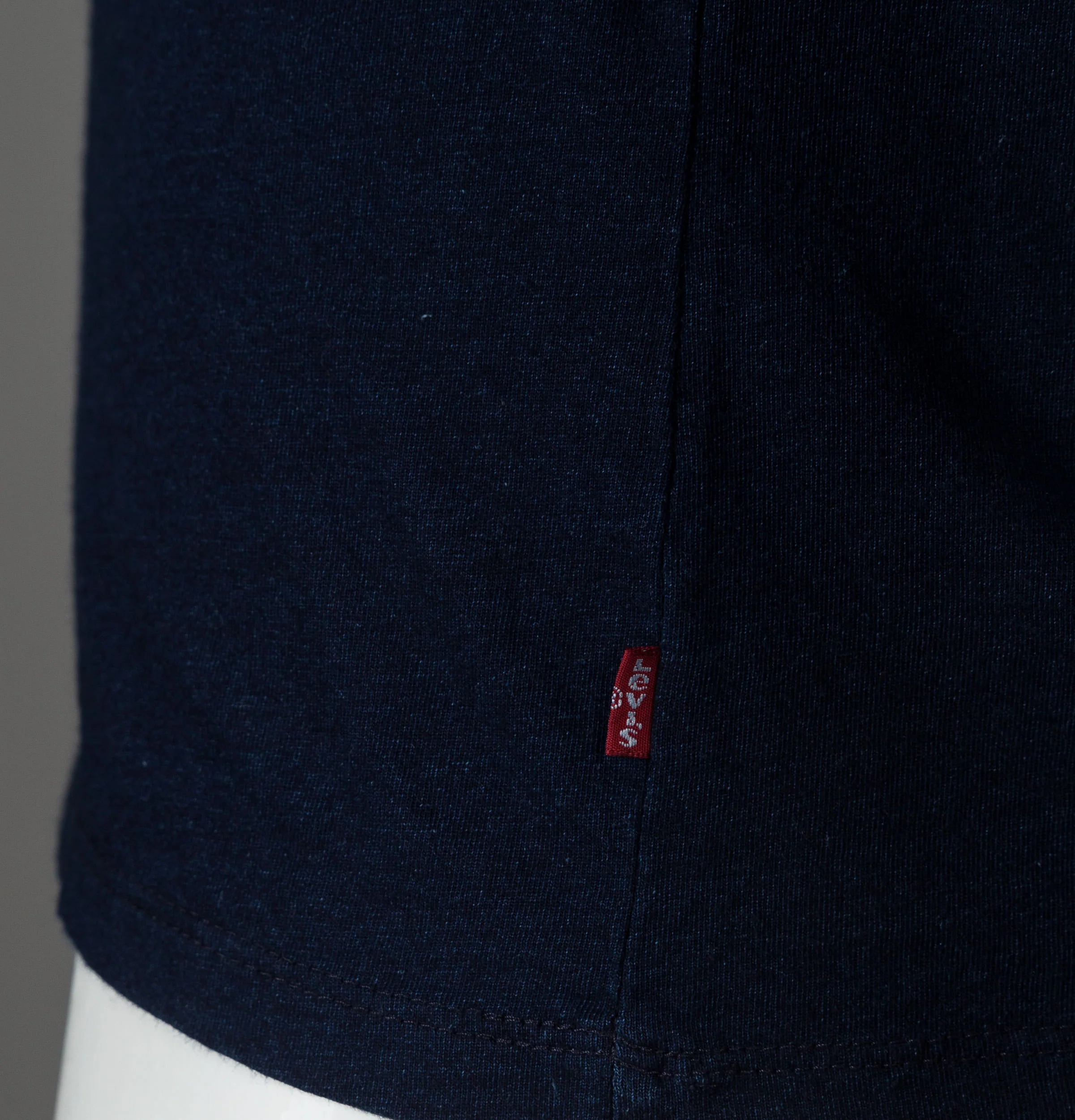 Levi's® Housemark Graphic Logo T-Shirt Indigo - Image 4