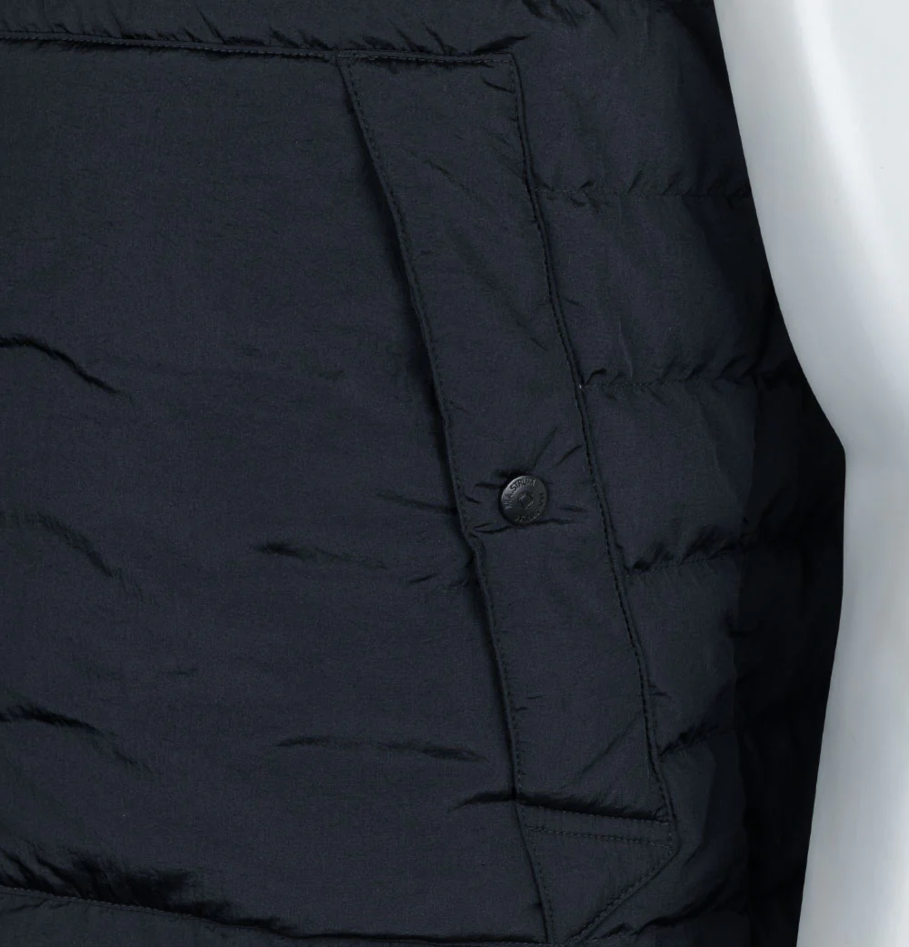 Ma.Strum Down Gilet Jet Black - Image 5