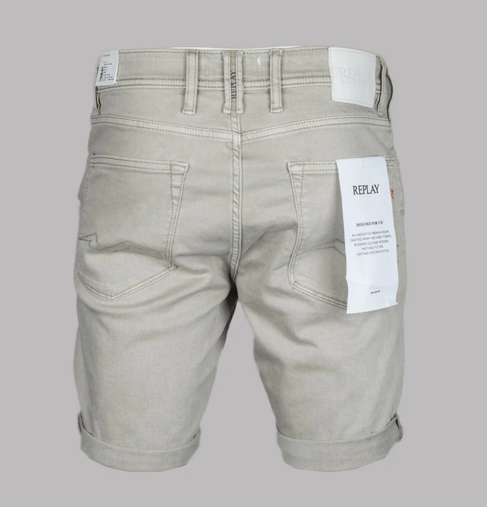 Replay RBJ.981 Tapered Fit Denim Shorts Oatmeal Beige - Image 2